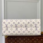 Louis Vuitton OnTheGo MM M24708 Cream